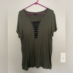 Torrid Green tie T shirt